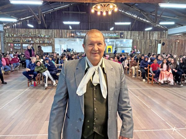 Quatro décadas de dedicação à cultura gaúcha