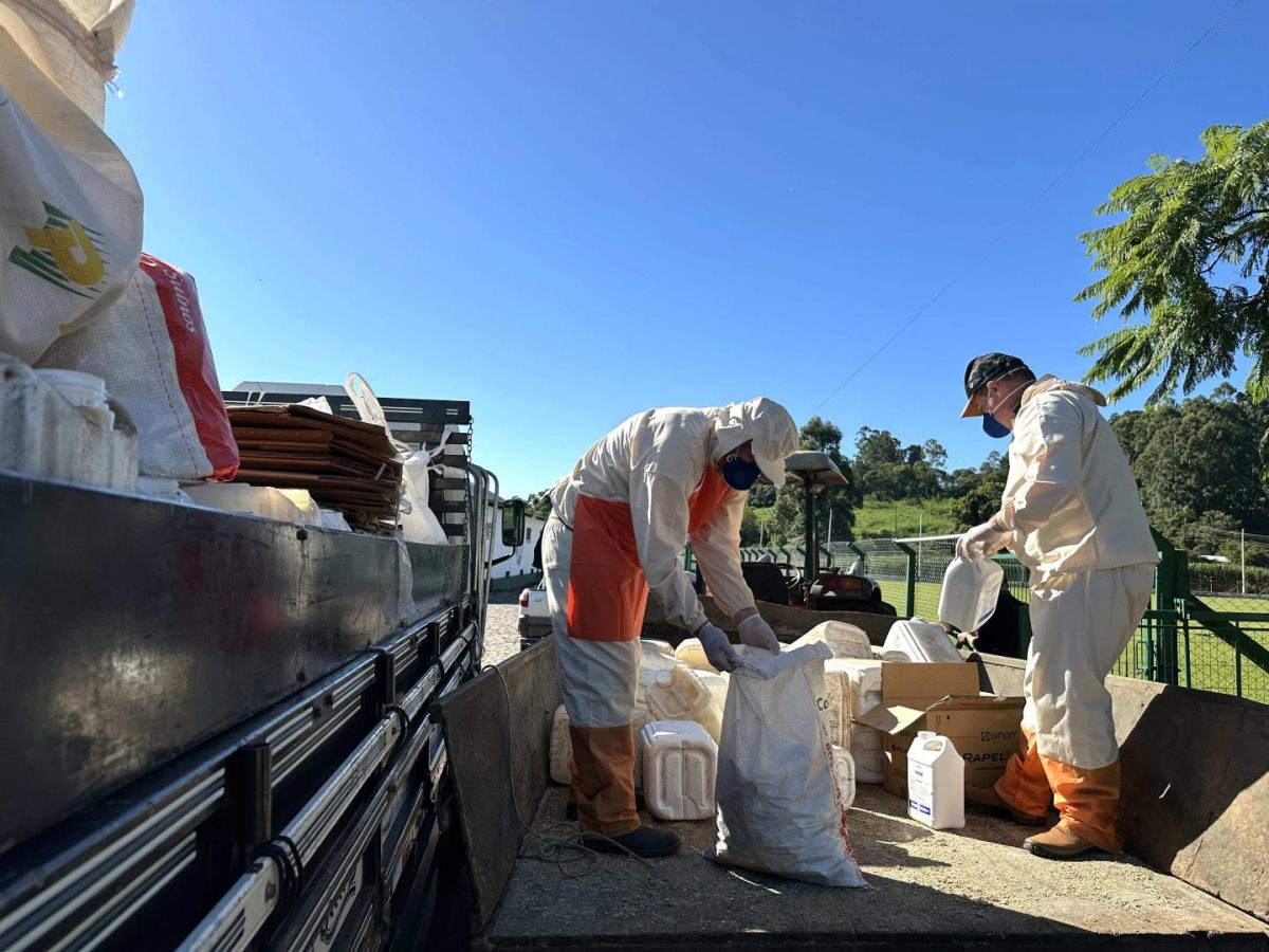 Westfália realiza coleta de embalagens de agrotóxicos no interior