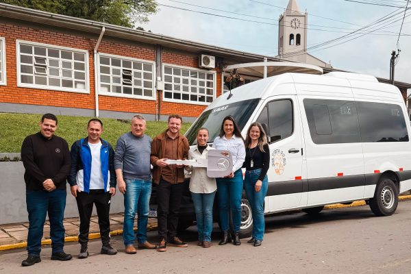 Boa Vista do Sul amplia frota da Saúde com nova Sprinter