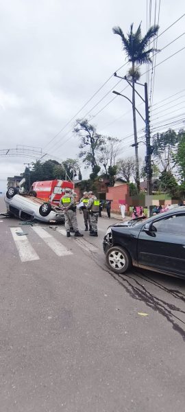 Colisão entre dois carros deixa motorista ferida em Teutônia