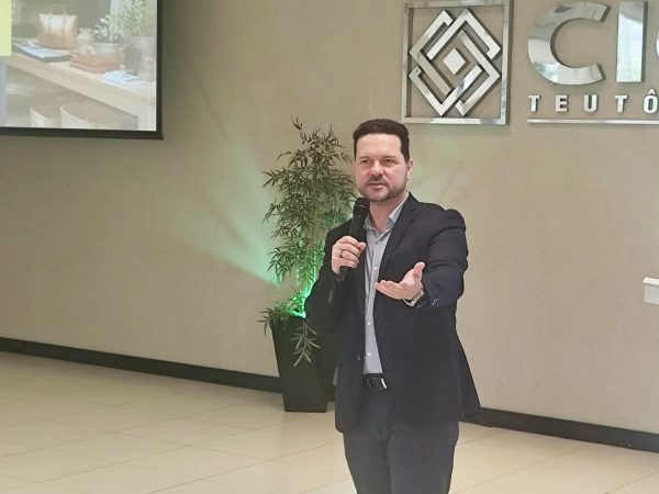 Consultor defende estratégia integrada para Black Friday e Natal