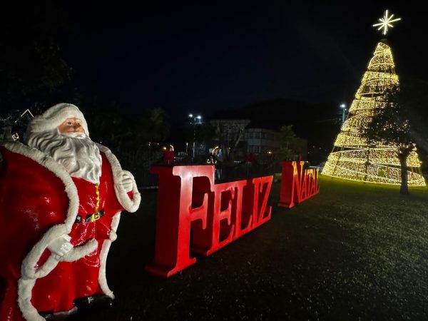 Teutônia acende luzes de Natal em 20 de novembro
