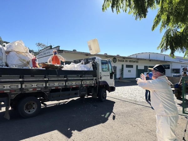Produtores de Westfália devolvem quase 2,5 mil embalagens de agrotóxicos
